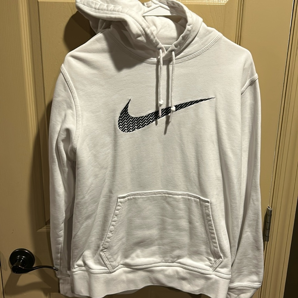 Nike hoodie size M